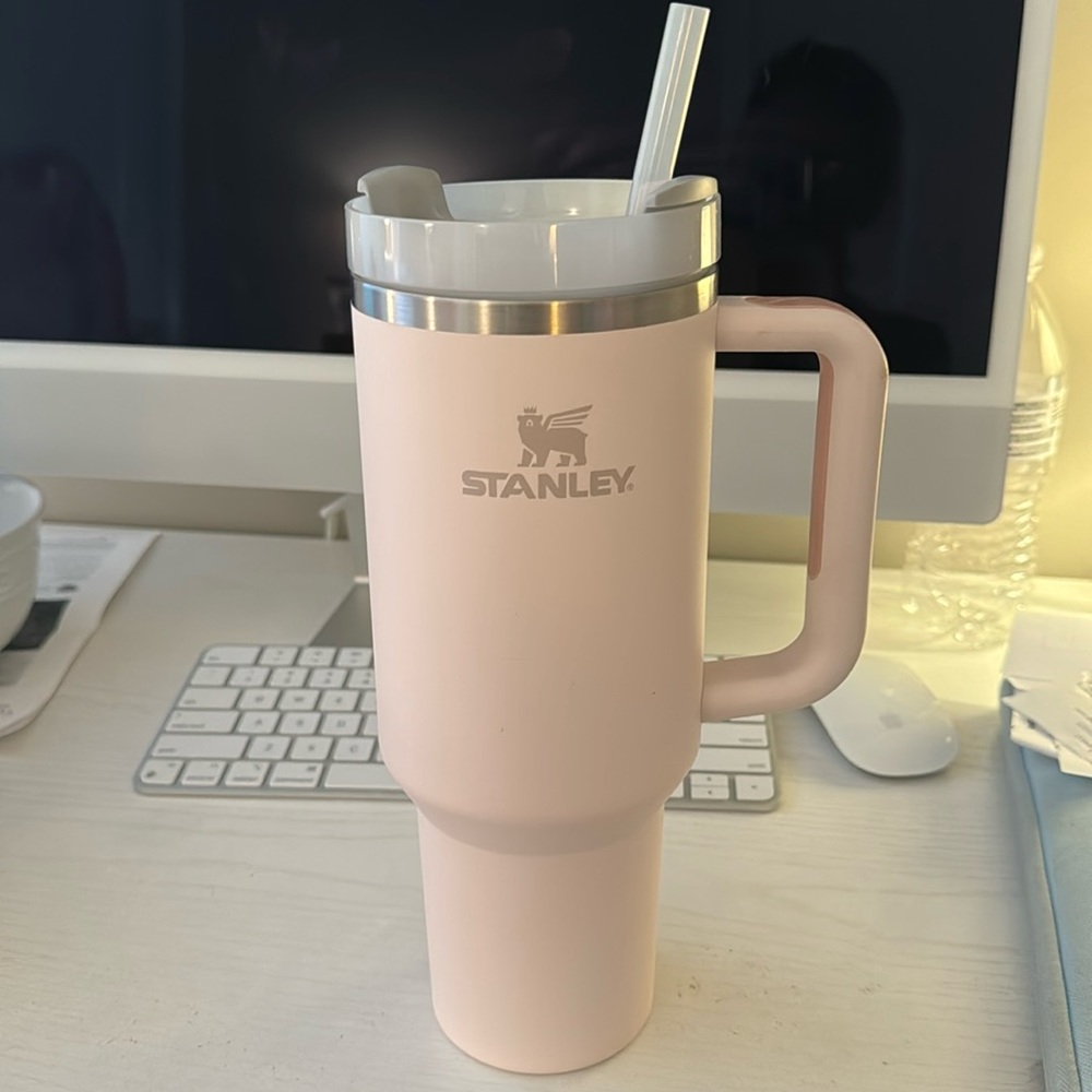 40oz Stanley Rose Quartz